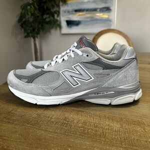 New Balance Men’s v3 Made in USA / Size 12
